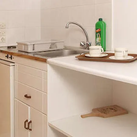 Апартаменты Loukas Family Керион