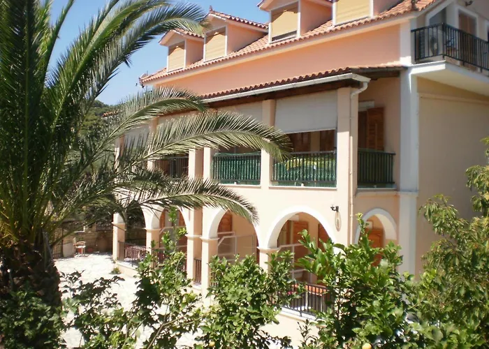 Loukas Family Apartment *